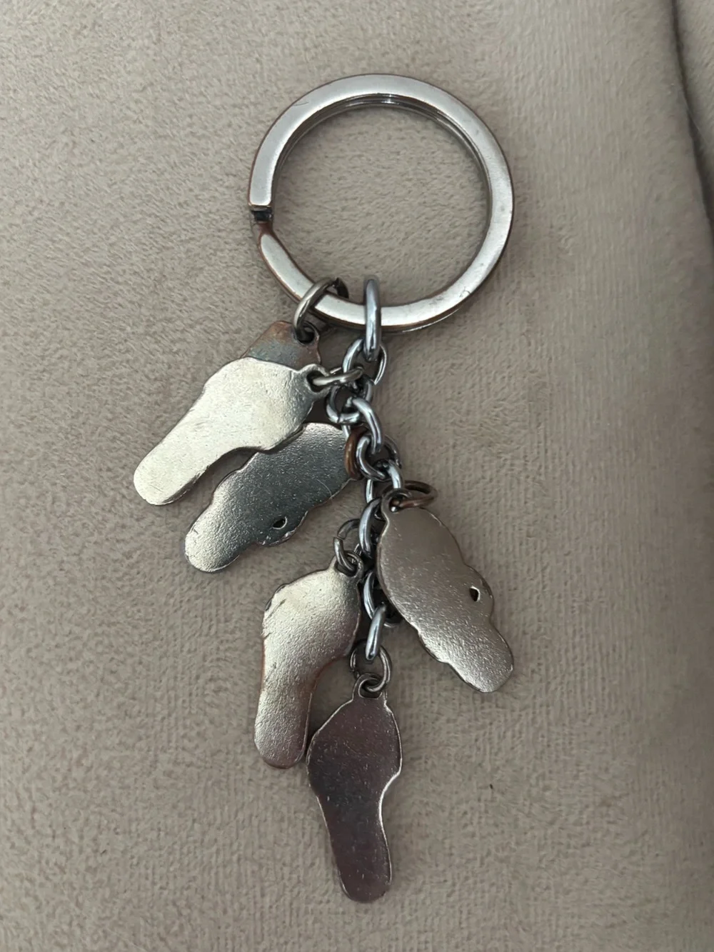 Vintage Coach Flip Flop Keyring